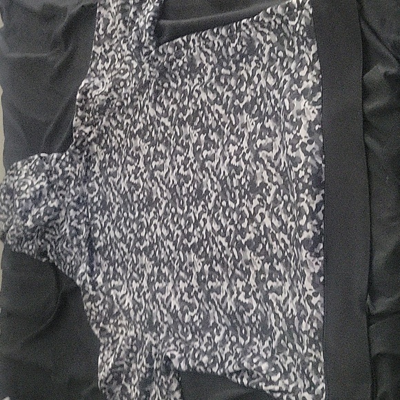 Girls Nike sweater therma fit size XL color camo yellow white black - Picture 5 of 5